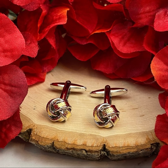 ‘Tying the Knot’ Silver and Gold Knotted Cufflinks - Picture 6 of 16